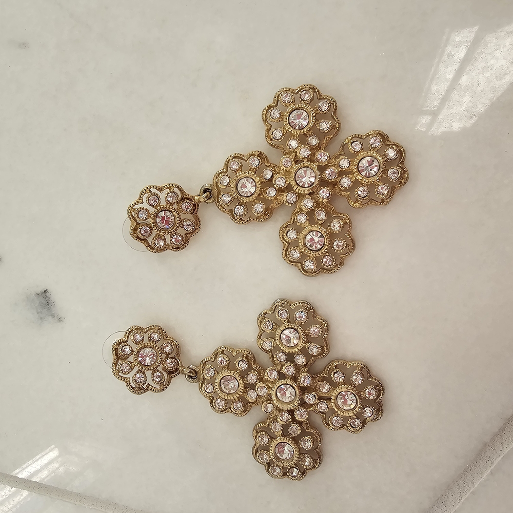 Elegant Gold and Pink Floral Earrings